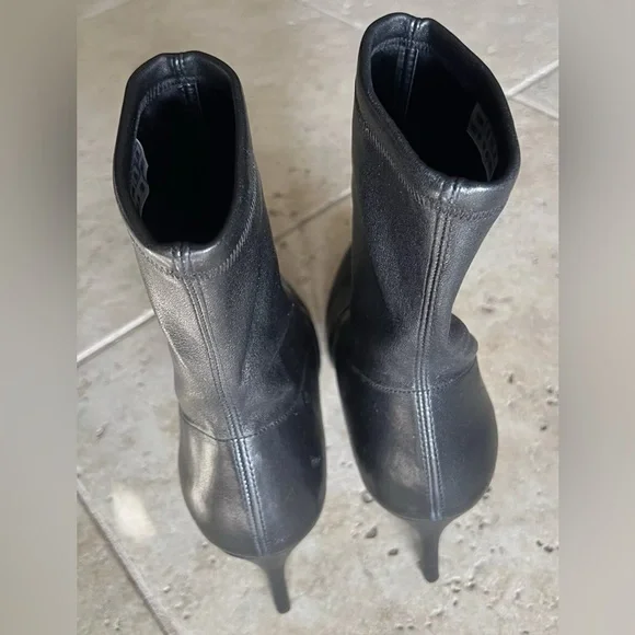 Stuart Weitzman Ankle Stretch Black Leather Pointed Toe 85mm Booties Shoes 10.5 - Picture 5 of 13